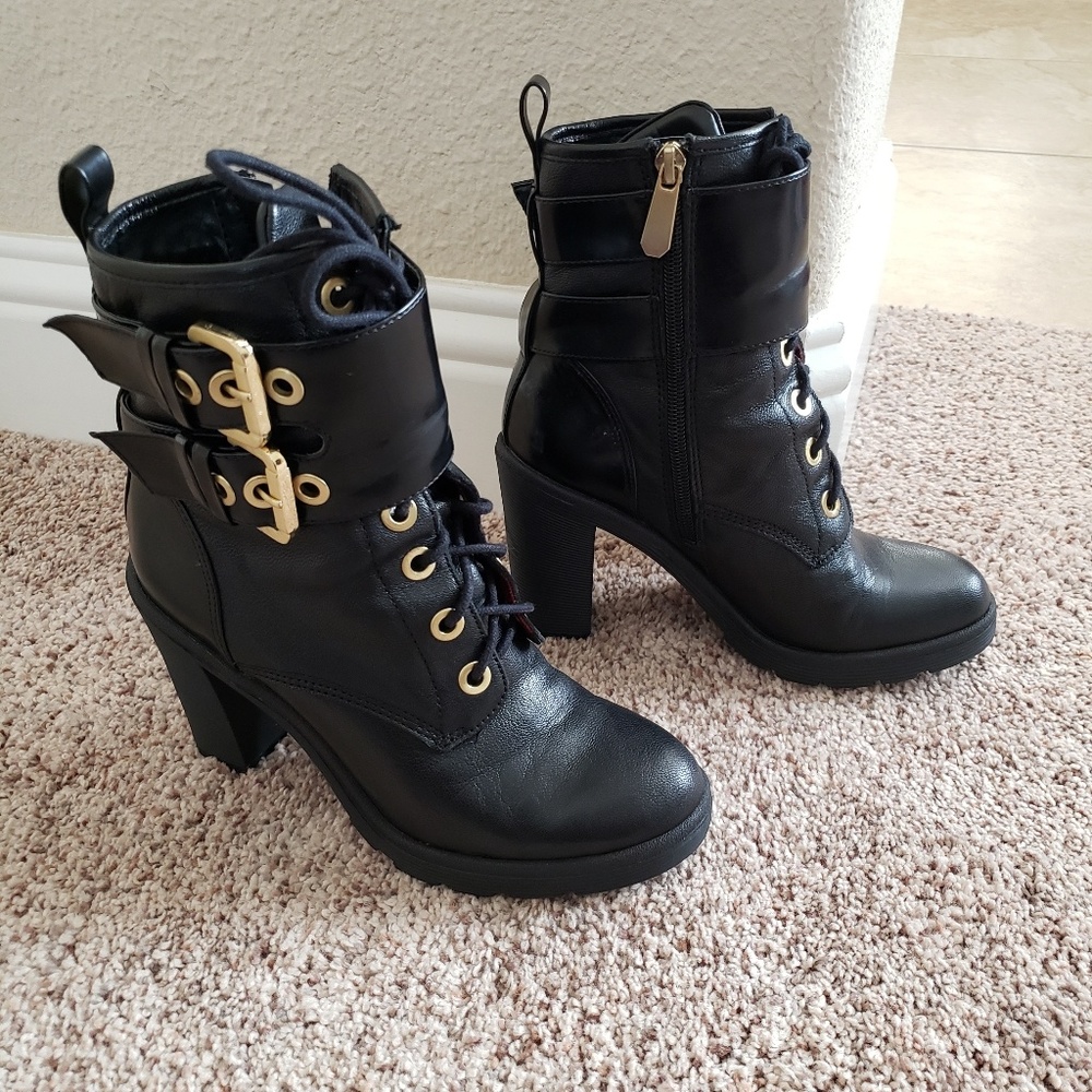 Guess Finlay black leather ankle boots size 7
